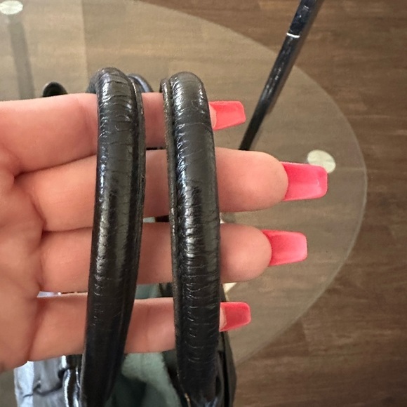 💜 guaranteed Authentic Prada Black Fiocco Bow Calf Leather
Handbag💜 - Picture 6 of 16